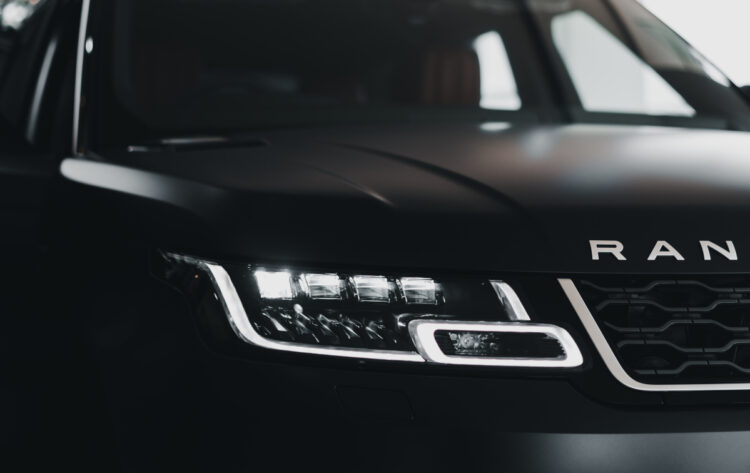 632 εκατ. δολάρια ο “λογαριασμός” του Covid στην Jaguar Land Rover