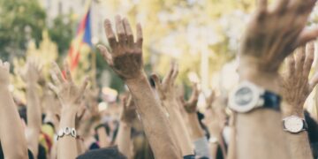 Νομοσχέδιο για την αστική ευθύνη και τον περιορισμό των συναθροίσεων