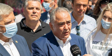 Διανομή υγειονομικού υλικού από το ΕΕΑ σε επιχειρήσεις