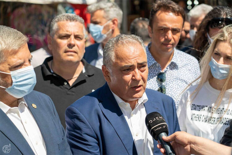 Διανομή υγειονομικού υλικού από το ΕΕΑ σε επιχειρήσεις