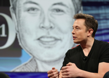 Έρχεται η Tesla Insurance