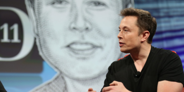 Έρχεται η Tesla Insurance