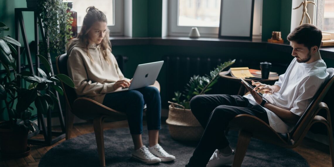 Απομακρυσμένη εργασία στη μετά COVID-19 εποχή. Εμπόδια, ευκαιρίες & λεπτές ισορροπίες