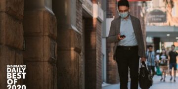 Υποχρεωτική και στα ασφαλιστικά γραφεία που εξυπηρετούν κοινό η μάσκα