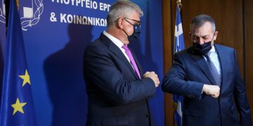 Πάνος Τσακλόγλου, Γιάννης Βρούτσης
