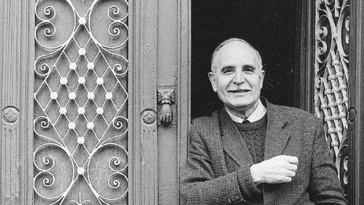 Ντίνος Χριστιανόπουλος