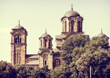 Ιερά Σύνοδος: Προκήρυξη Διαγωνισμού Ασφάλισης 100 Εκκλησιαστικών Ακινήτων   