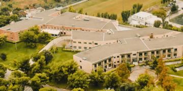 Το ΙΑΣΩ πούλησε το κέντρο “ΦΙΛΟΚΤΗΤΗΣ” στο Darzalas Capital Sarl