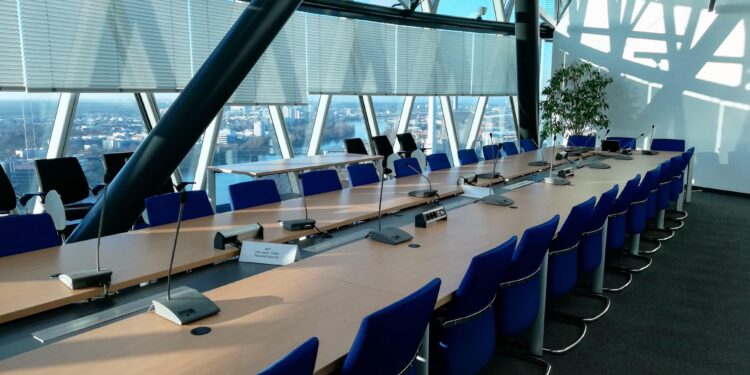 Insurance Europe: Οριζόντιο, αναλογικό και βασισμένο στον κίνδυνο πλαίσιο για την AI