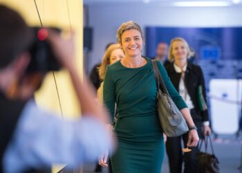 DGComp προς Σ.Υ. Εθνικής Ασφαλιστικής: Δεν εμπλεκόμαστε στη διαδικασία πώλησης