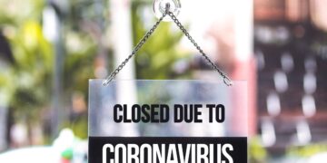 Αποζημιώσεις για διακοπή εργασιών: 6 ασφαλιστικές στη Βρετανία παραιτούνται της έφεσης