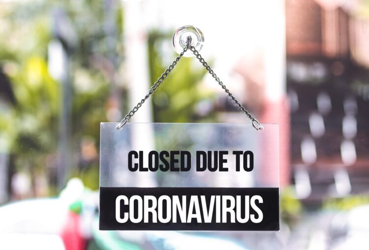 Αποζημιώσεις για διακοπή εργασιών: 6 ασφαλιστικές στη Βρετανία παραιτούνται της έφεσης