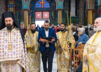 49χρονος ασφαλιστής χειροτονήθηκε ιερέας στον Άγιο Δημήτριο