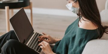 Δυσοίωνη πρόβλεψη του ΑΠΘ για 800 κρούσματα Covid-19 το Νοέμβριο