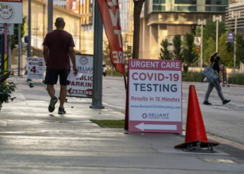 CNBC: Σε κατάσταση πανικού οι αγορές ασφαλίσεων ζωής στις ΗΠΑ λόγω Covid-19