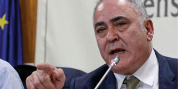 Κίνδυνος να εξαφανιστούν από την αγορά αυτοαπασχολούμενοι και πολύ μικρές επιχειρήσεις