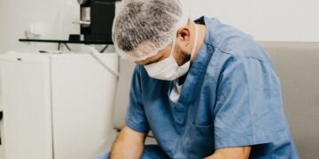 «Πάνω απ’ όλα Υγεία» ή μήπως η «Αβάσταχτη Ελαφρότητα του Είναι»;