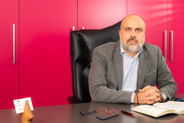 My Life Partners: Ένα boutique δίκτυο διαμεσολάβησης με σπαρτιάτικο πείσμα
