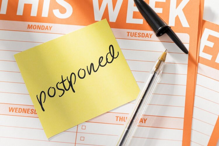 week-agenda-with-postponed-message