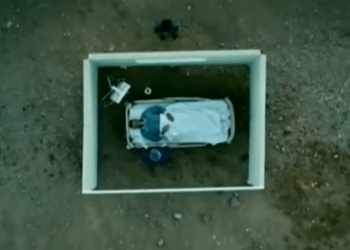 Ένα συγκλονιστικό σποτ για τον κορωνοϊό από το Λ. Χαρίτο