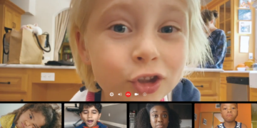 AIG: Η μαμά μου έχει υπερδυνάμεις και ταξιδεύει στο χρόνο…