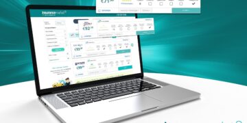 To insurancemarket.gr, η πρώτη Ελληνική εταιρία που μετακυλίει ολόκληρο το κέρδος από την ελάφρυνση της ασφαλιστικής εισφοράς, στους ίδιους τους υπαλλήλους. Το insurancemarket.gr (CERTIFIED by Great Place to Work®), η κορυφαία υπηρεσία σύγκρισης και αγοράς ασφαλιστικών υπηρεσιών στην Ελλάδα, έκλεισε το 2020 με μεγάλες επιτυχίες, νέα προϊόντα, σημαντικές διακρίσεις και εντυπωσιακά αποτελέσματα. Περισσότεροι από 2 εκατομμύρια καταναλωτές, χρησιμοποίησαν τις πλατφόρμες insurancemarket.gr, energy-market.gr και money-market.gr για να συγκρίνουν υπηρεσίες ασφάλειας, ενέργειας & χρηματοοικονομικών προϊόντων. Η εταιρία έκλεισε τη χρονιά με ανάπτυξη της τάξεως του 30%, εξοικονομώντας στα ελληνικά νοικοκυριά περισσότερα από 15 εκ. €*. Το Insurancemarket.gr συγκαταλέγεται πλέον στους «Top 100 Game Changers», τις εταιρίες δηλαδή που αλλάζουν το «παιχνίδι» στην επιχειρηματική σκακιέρα στην Ελλάδα. Το The Port Global, μία από τις μεγαλύτερες συμβουλευτικές εταιρίες σε αναδυόμενες αγορές, επέλεξε το insurancemarket.gr μέσα στις επιχειρήσεις που «θριαμβεύουν» στο χώρο της τεχνολογίας και των marketplaces. Διακρίσεις που αποδεικνύουν ότι η συνεχής επένδυση στην τεχνολογία και στο ανθρώπινο δυναμικό, είναι ο δρόμος προς την επιτυχία. Αξίζει να σημειωθεί ότι η εταιρία, την περίοδο Μάρτιος 2020 - Δεκέμβριος 2020, αύξησε το προσωπικό της κατά 16%. Το 2021, η εταιρία έχει στο πλάνο της 30 νέες προσλήψεις για να καλύψει ανάγκες στα τμήματα Τεχνολογίας, Business Intelligence, Marketing και Customer Experience. «Στις αρχές Φεβρουάριο του 2020, λίγες εβδομάδες πριν το πρώτο επιβεβαιωμένο κρούσμα Covid-19 στην Ελλάδα και πολύ πριν το πρώτο lockdown, επιλέξαμε να προστατέψουμε το προσωπικό μας δίνοντάς του τη δυνατότητα να δουλέψει εξ ολοκλήρου από το σπίτι (Remote Working), το οποίο εφαρμόζουμε μέχρι και σήμερα. Η επένδυση σε τεχνολογικές υποδομές διασφάλισε την άριστη λειτουργία της εταιρίας παρόλη την αυξημένη ζήτηση των υπηρεσιών μας, η οποία την περίοδο του lockdown τριπλασιάστηκε.» δήλωσε ο Μανώλης Μαρσέλλος, Γενικός Διευθυντής της εταιρείας. Αναγνωρίζοντας τη στήριξη και την προσπάθειά των εργαζομένων της εταιρείας τους τη χρονιά που πέρασε η διοίκηση της εταιρίας ανακοίνωσε σε όλους τους εργαζομένους ότι θα μετακυλήσει το κέρδος που θα έχει η ίδια από την ελάφρυνση της ασφαλιστικής εισφοράς, στους ίδιους τους υπαλλήλους, «Η χρονιά που πέρασε ήταν μια από τις δυσκολότερες για όλο τον πλανήτη. Η πανδημία του Covid-19 επηρέασε τη ζωή μας σε όλα τα επίπεδα, οικονομικά, ψυχολογικά και κοινωνικά. Όμως παρά την κρίση, μείναμε ενωμένοι. Η προσήλωσή μας στην τεχνολογική υπεροχή, στην υψηλή αγοραστική εμπειρία του χρήστη και στις γρήγορες 100% online διαδικασίες, μας χάρισαν, σε μια ιδιαίτερα απαιτητική χρονιά για το σύνολο των επιχειρήσεων, πολύ θετικά αποτελέσματα.» δήλωσε Σωτήρης Παπαντωνόπουλος-Μαντόπουλος, CEO του insurancemarket. *με βάση τη μέση τιμή εξοικονόμησης των ενεργών πελατών στα ετήσια συμβόλαια