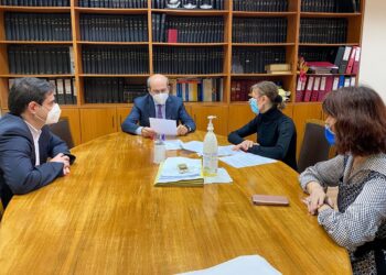 Tι είδε ο κ. Χατζηδάκης σε υποκατάστημα του e- ΕΦΚΑ