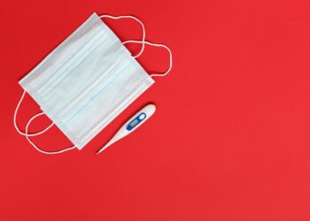 15 οδηγίες για κατ’ οίκον ασθενή, επιβεβαιωμένου ή υπόπτου με COVID-19