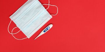 15 οδηγίες για κατ’ οίκον ασθενή, επιβεβαιωμένου ή υπόπτου με COVID-19