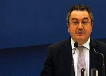 Η. Μόσιαλος: Ο ΕΟΠΥΥ θα έπρεπε να λειτουργεί σαν ασφαλιστική εταιρεία