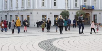 Μ. Νεκτάριος: Στην Ελλάδα το μεγαλύτερο αφανές χρέος ασφαλιστικού συστήματος στον κόσμο