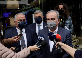 Διανομή υγειονομικού-ενημερωτικού υλικού από το ΕΕΑ με στόχο τη στήριξη του λιανεμπορίου