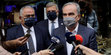 Διανομή υγειονομικού-ενημερωτικού υλικού από το ΕΕΑ με στόχο τη στήριξη του λιανεμπορίου