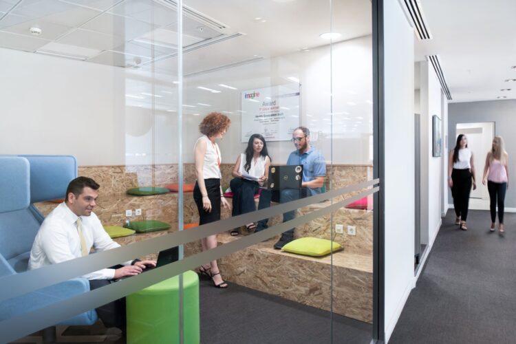 Η INTERAMERICAN επιβραβεύει όλο το προσωπικό με επιπλέον άδεια για το Πάσχα