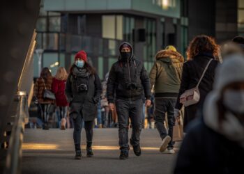 Οι ασφαλιστικές αναζητούν τρόπο να καλύψουν την πανδημία