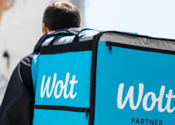 Δωρεάν ασφαλιστική κάλυψη για ατύχημα σε όλους τους διανομείς της παρέχει η Wolt