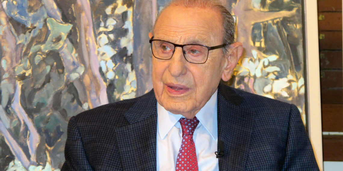 Διαψεύδει τα δημοσιεύματα περί πώλησης της Μινέττα ο Β. Θεοχαράκης