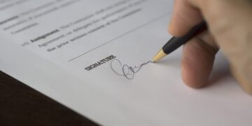 Μύθοι και αλήθειες για την Ασφάλιση: Πότε πρέπει να ασφαλιστώ;