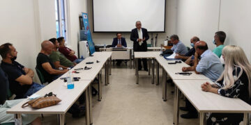 Το ΕΕΑ δίπλα στους μικρομεσαίους και τους επαγγελματίες της Κέρκυρας