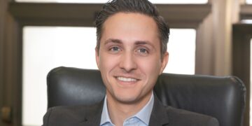 Δ. Μπουζάνης: Αδιαμφισβήτητη σε όλους τους τομείς η ανάγκη ψηφιοποίησης της Αγοράς