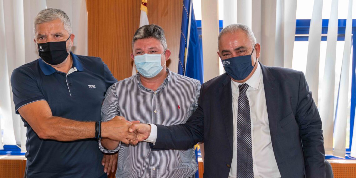 To EEA στην πυρόπληκτη περιοχή των Αχαρνών για την ενίσχυση των πληγέντων επιχειρήσεων με 100.000 ευρώ