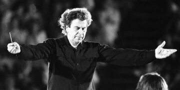 Ανακοίνωση του ΣΥΑΕ για το Μίκη Θεοδωράκη