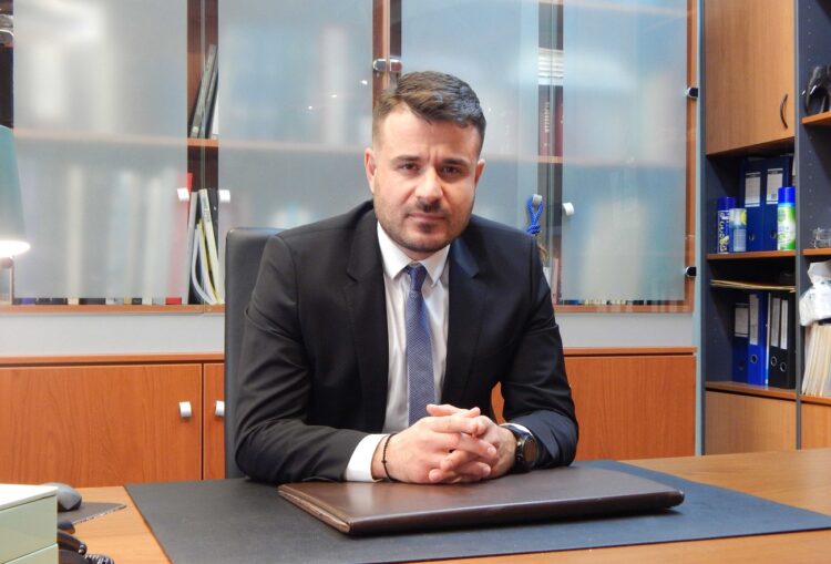 8  πρακτορειακά δίκτυα που “οδηγούν” την ασφαλιστική αγορά