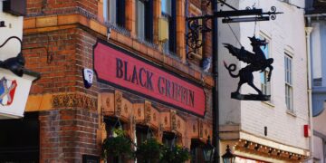 Covid-19: 1,4 δις δολάρια οι αποζημιώσεις στη Βρετανία για διακοπή εργασιών