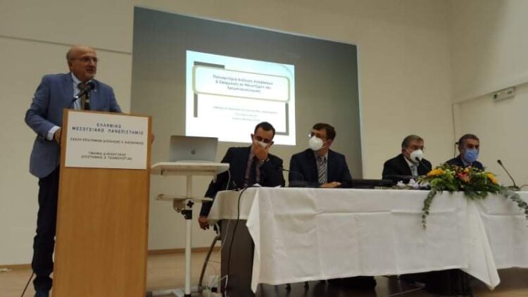 Ο Κ. Ζοπουνίδης Επίτιμος Καθηγητής του Τμ. Διοικητικής Επιστήμης και Τεχνολογίας