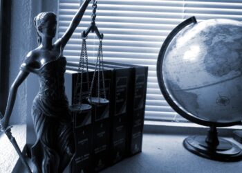 ΕΦΚΑ: Οι ασφαλισμένοι θα επιλέγουν το δικηγόρο που θα τους εκδώσει τη σύνταξη