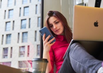 Αύξηση της παραγωγικότητας από την τηλεργασία και τα υβριδικά μοντέλα