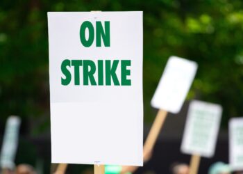 Δικαστική προσφυγή ΕΦΚΑ για τις απεργίες των εργαζομένων