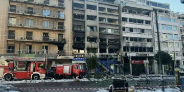 Ισχυρή έκρηξη σε κτήριο στις αρχές της Λ. Συγγρού