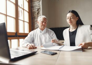 Στους 458 ανέρχονται πλέον οι πιστοποιημένοι λογιστές και δικηγόροι
